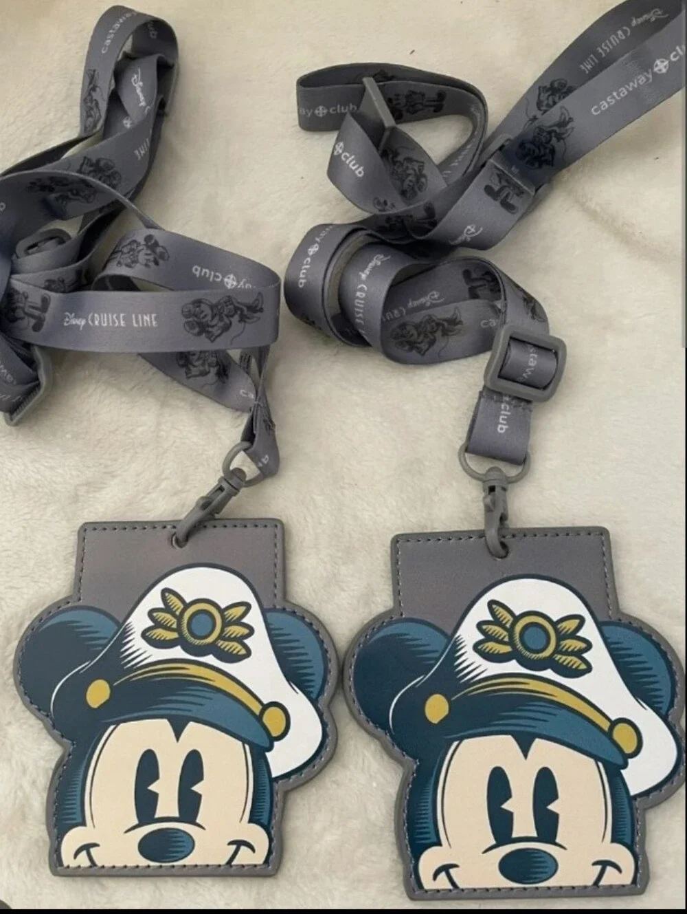 Disney Cruise Line DCL Pearl Castaway Club Tote/Lanyard Set Captain Mickey (2)